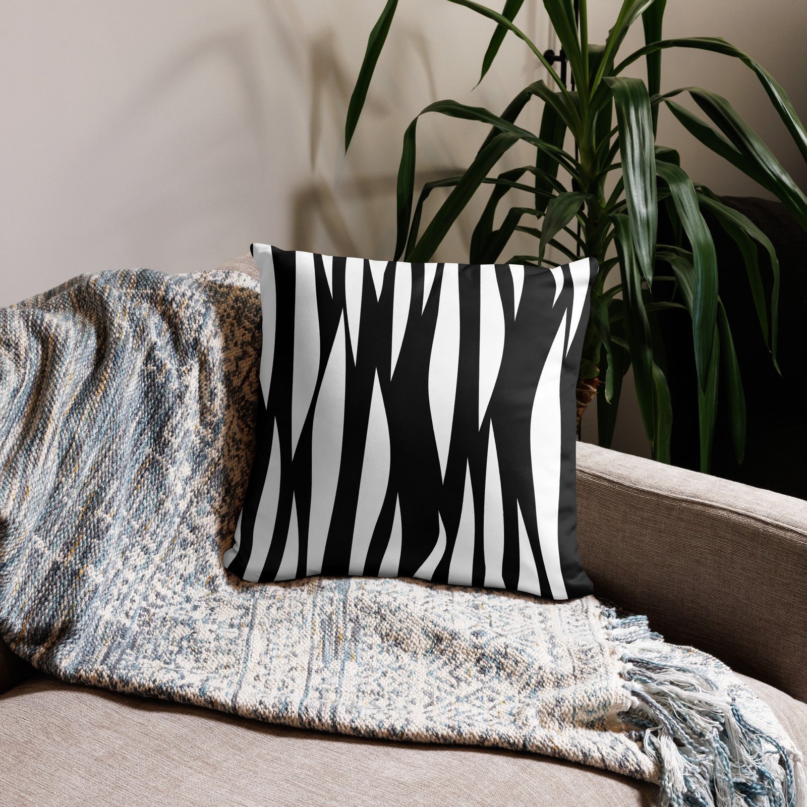 Basic Pillow - Image 3