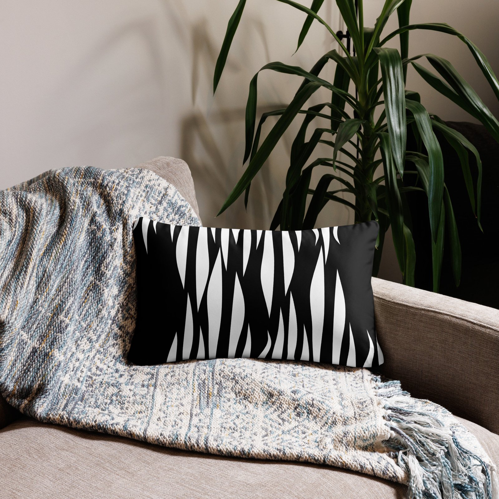 Basic Pillow - Image 5